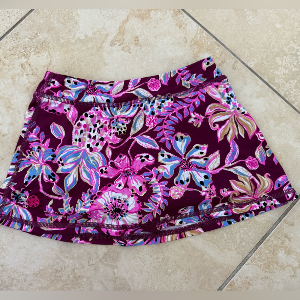 Lilly Pulitzer girls skort 
Luxletic